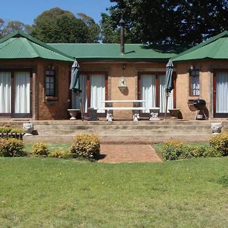 Fox & Squirrel Villa Dullstroom Exterior photo