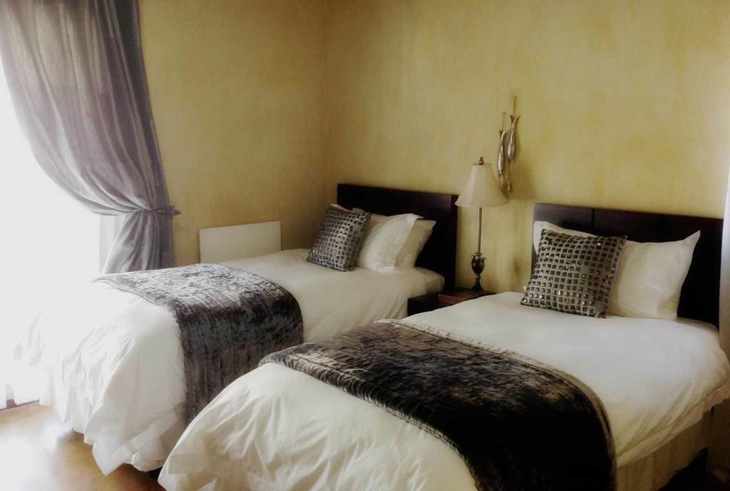 Fox & Squirrel Villa Dullstroom Exterior photo