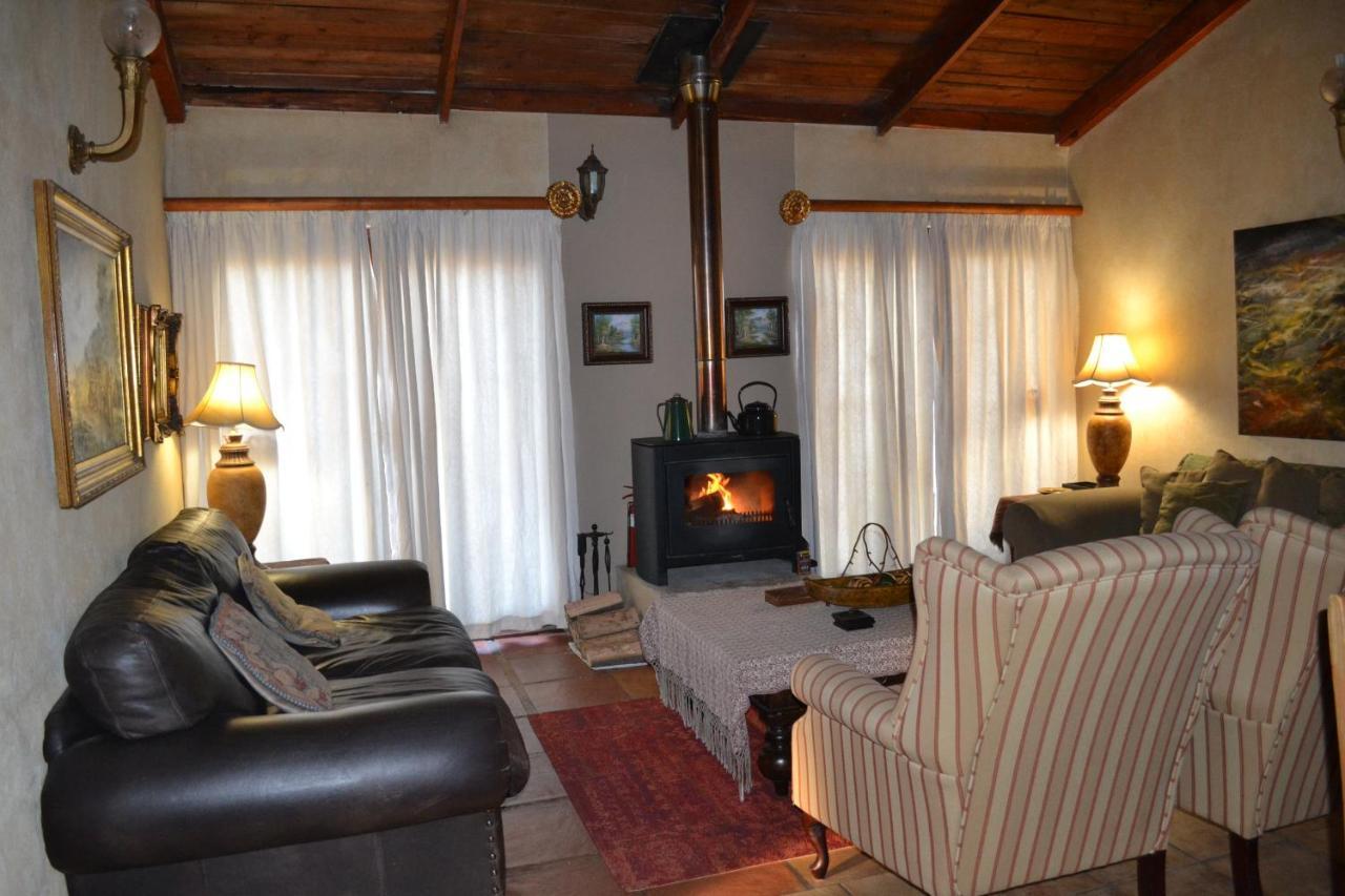 Fox & Squirrel Villa Dullstroom Exterior photo